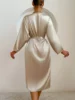 Robe en Satin pour femmes, ceinturée, élégante, couleur unie, soyeuse, confortable, vêtements de détente