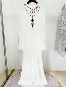 جمبسوت سهرة بأكمام واسعة مطرّز بالكريستال — صورة 3
