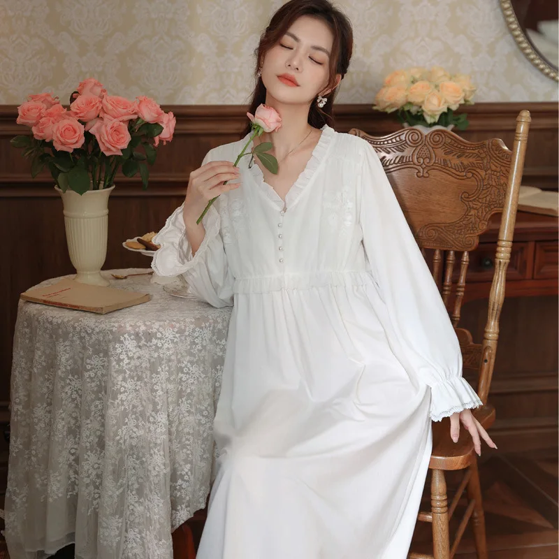 

Women Loose Cotton Nightdress Princess Sweet Embroidery Full Sleeves Lace Nightgowns V-Neck Mid-Calf Long Loungewear Nightie