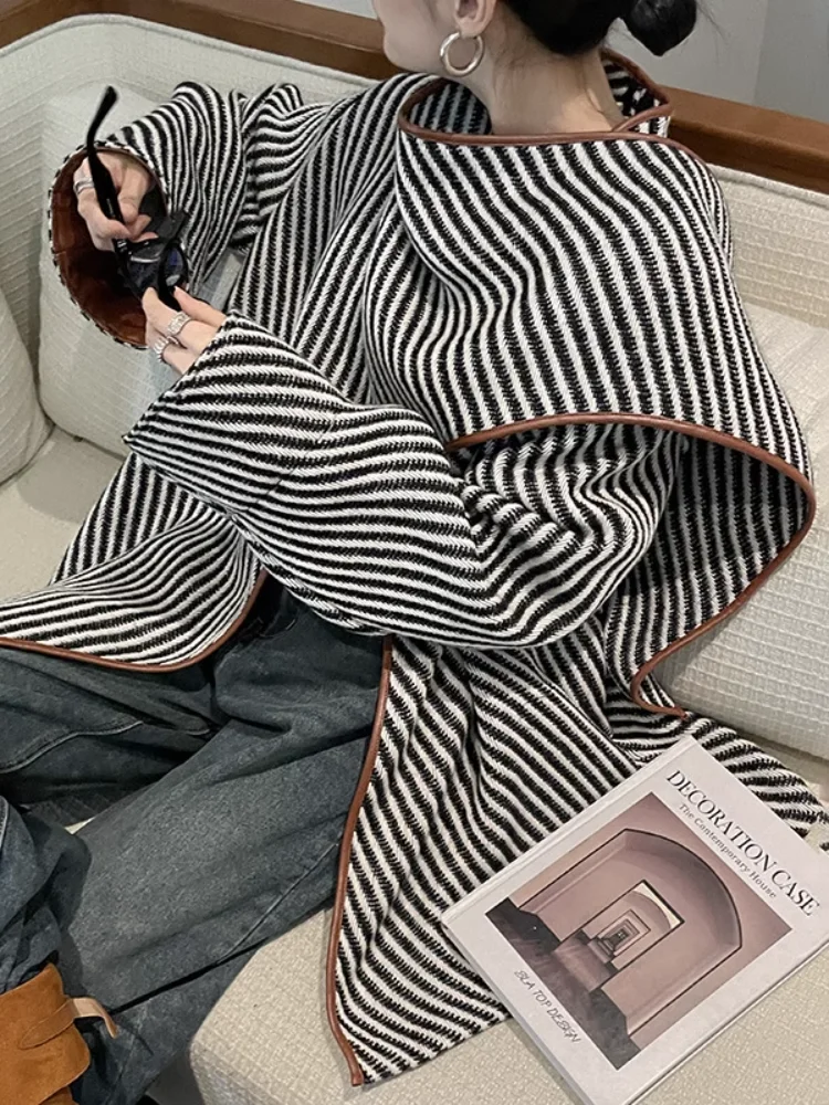 

[EWQ] Striped Colorblock Coats Women Stand Collar Long Sleeve Irregular Overcoats Vintage Big Size Jacket Female Autumn Clothing