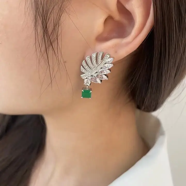 

New S925 Silver Wing Design Earrings Female Inlaid Emerald 10*10 Ear Needle Jewelry 5A Zircon Factory Direct Sales