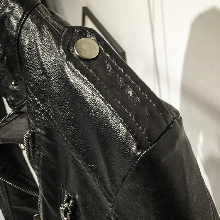 Рисунок 3 - Весенне-осенняя Повседневная ультракороткая