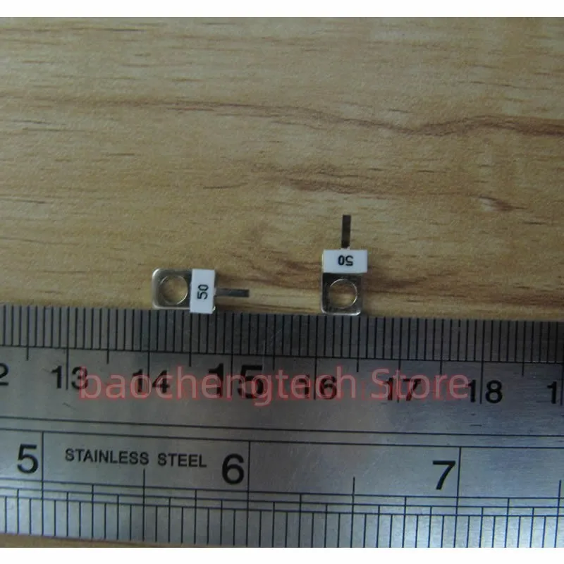 10-50Tvc Flangiato Di Terminazione 10 Watt 50 Ohm 10-50Tv 10-50Tvr 50-10 Resistenza Di Terminazione Resistivo Dc-4.0 Ghz 10 W 50R