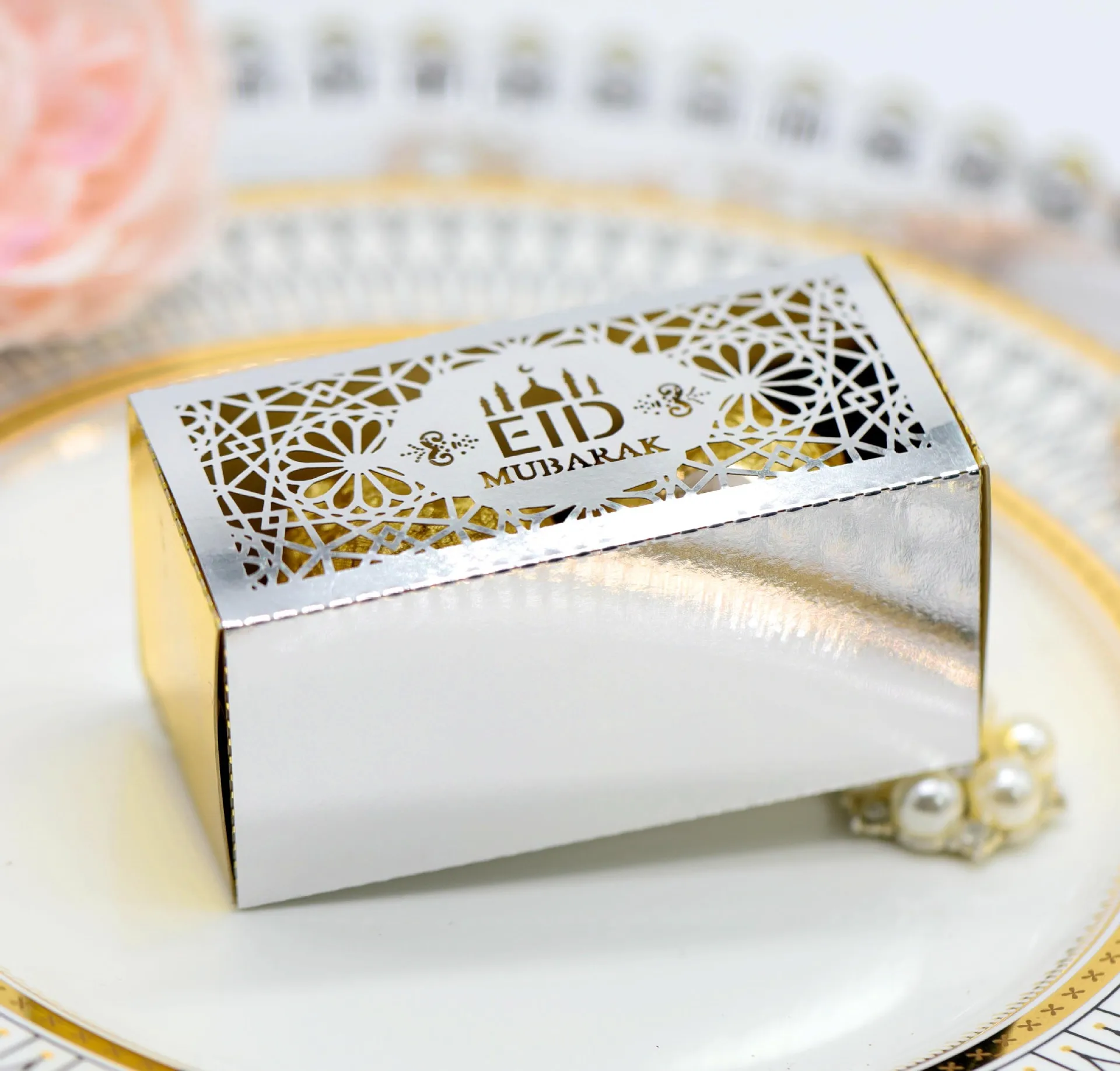 

100PCS Middle East Ramadan Festival pull-out hollow window candy box Eid black EID chocolate box