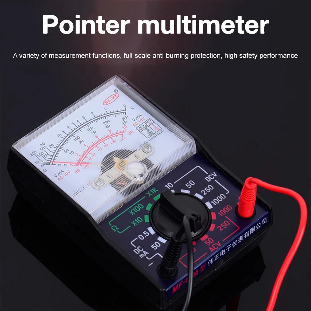 Détail du cadran du multimètre analogique MF-110A AC/DC avec aiguille et graduations pour mesures électriques