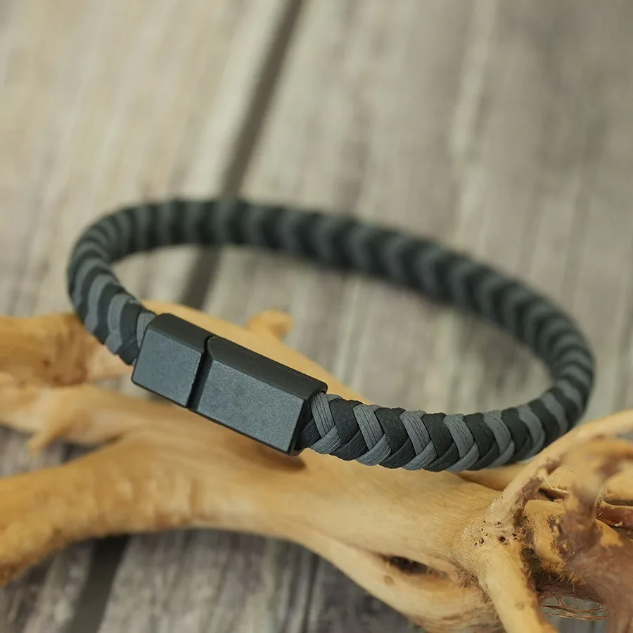 Handwoven Magnetic Buckle PU Leather Men's Bracelet - Adventure Riding Collection