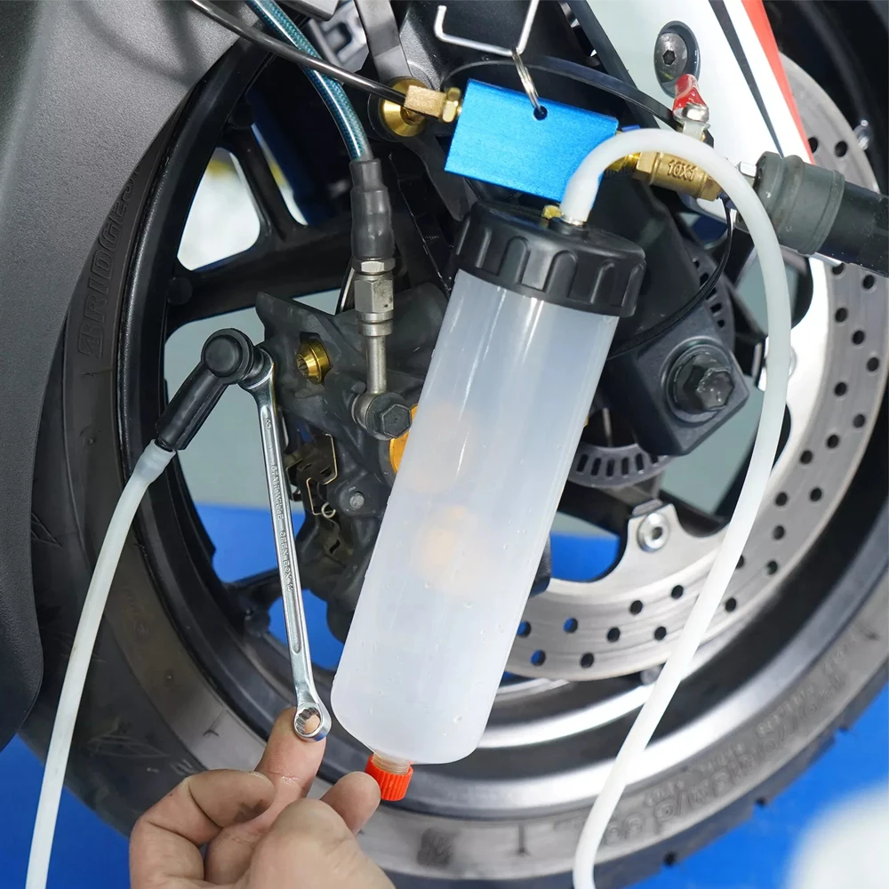 Car Brake Fluid Oil Change Replacement Tool Universal Auto Brake Fluid Oil Bleeder for Car Motorcycle