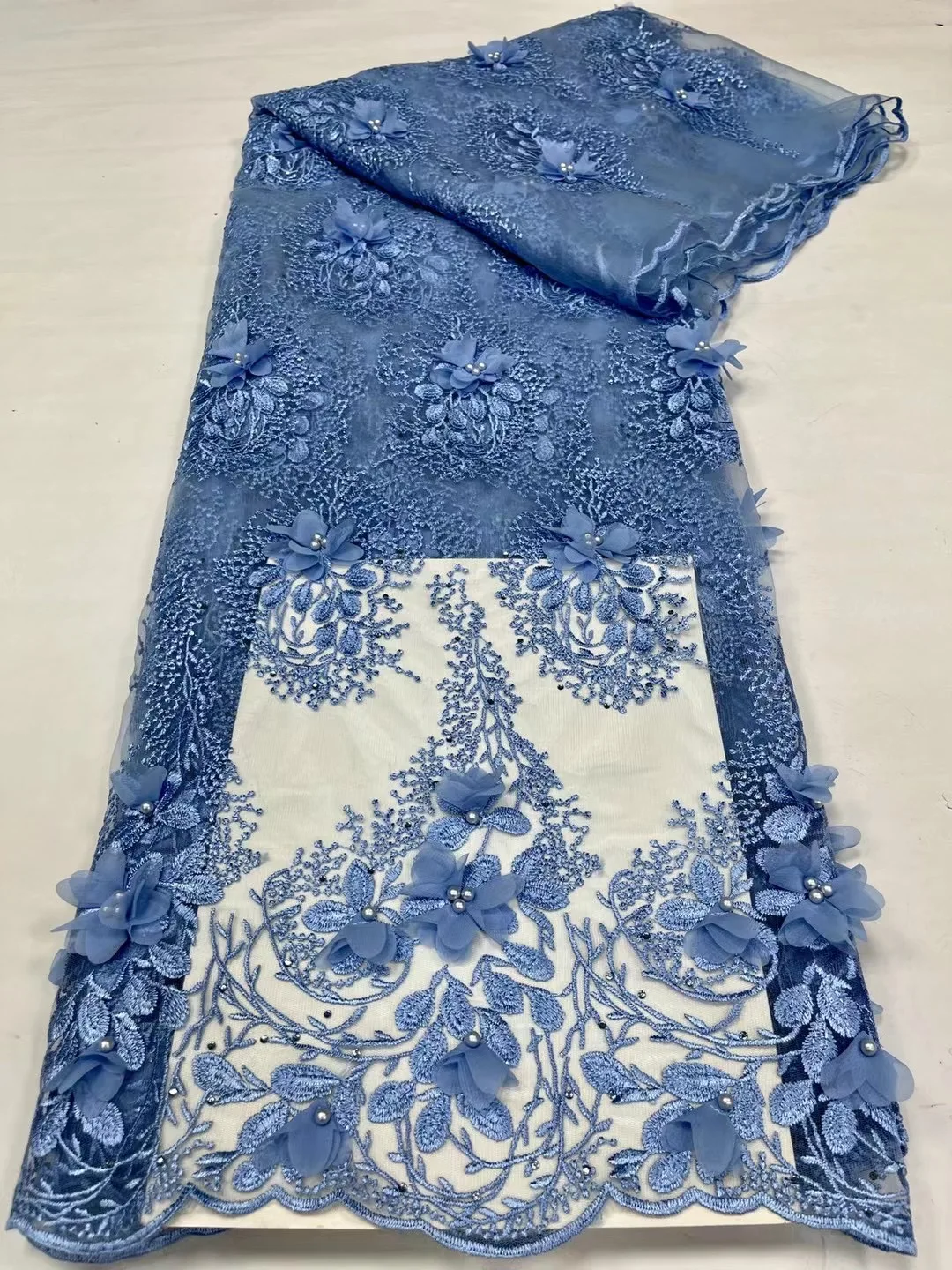 

Новейшая синяя африканская кружевная ткань 2022 Высококачественная вышивка бисером 3D Цветы французская нигерийская кружевная ткань для свадьбы KSY2209A