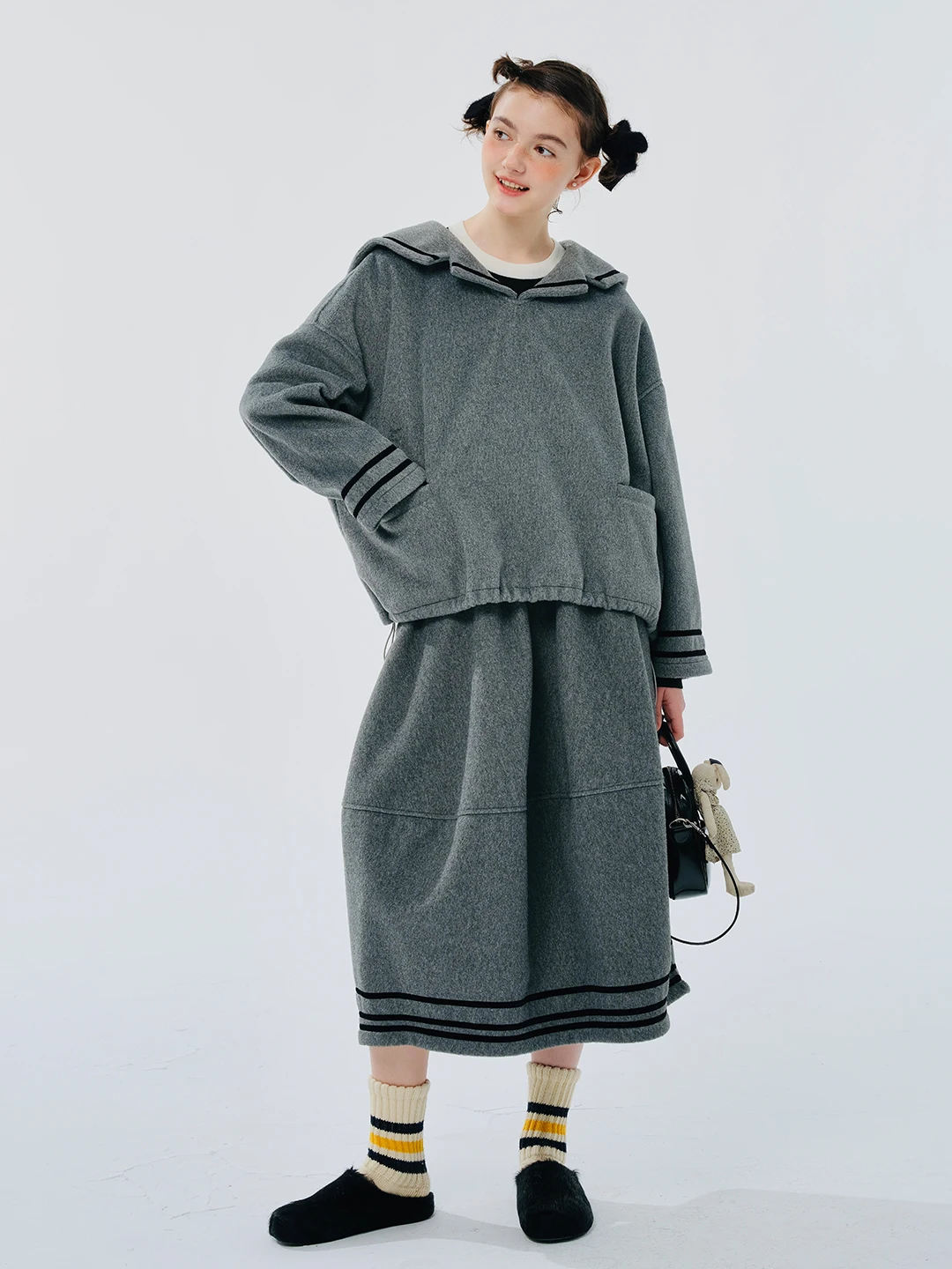 남성 후드티 블랙 화이트 아미 그린 레드 컬러 블록 플리스 후드 맨투맨, 시원한 캐주얼 겨울 의류 의류 9 IMAKOKONI 오리지널 디자인 회색 라펠 긴 소매 따뜻한 벨벳 풀오버 맨투맨, 여성 244432