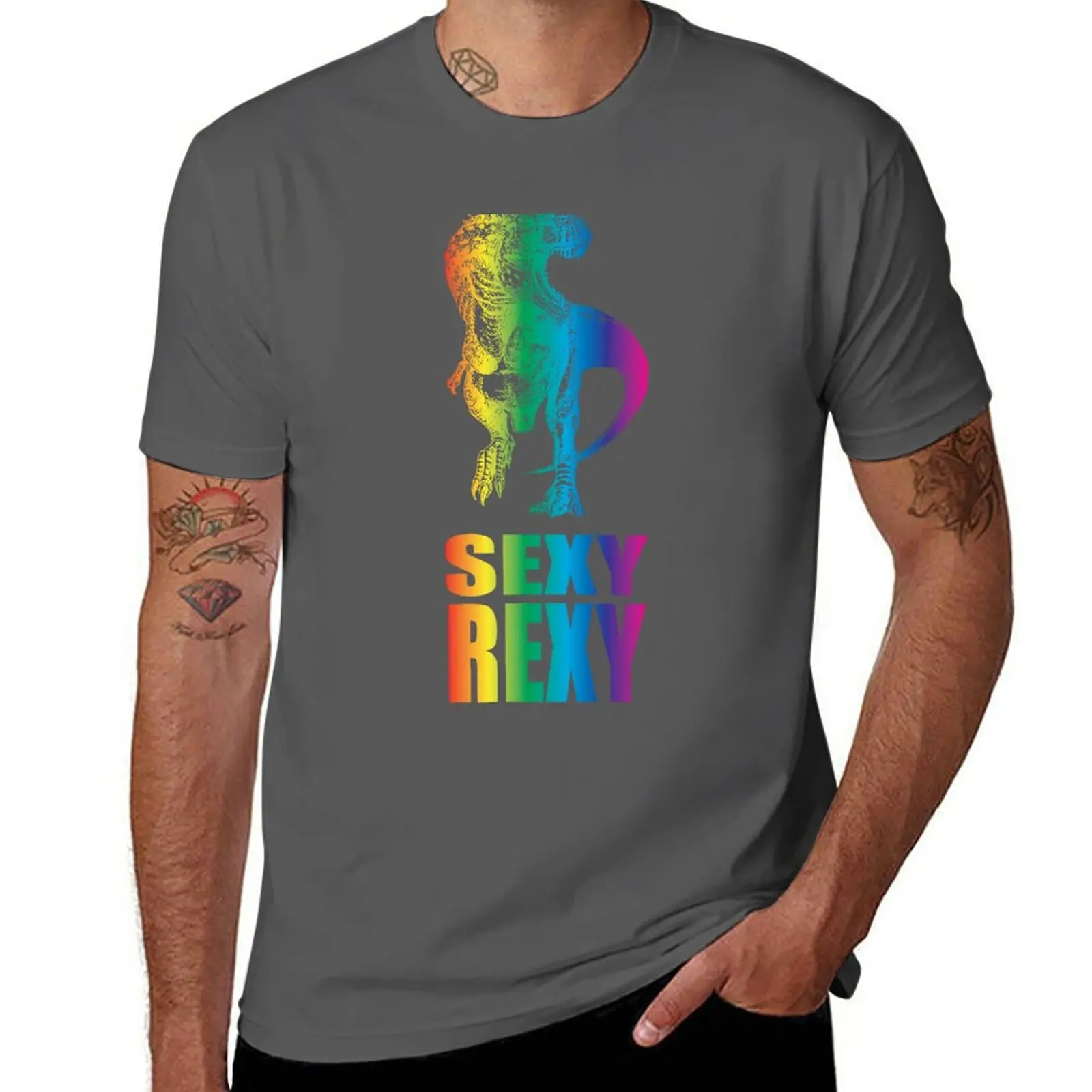 New Rainbow Dinosaur: T-Shirt Sexy Rexy T-Shirt Grafica T-Shirt T-Shirt Manica Corta T-Shirt Da Uomo