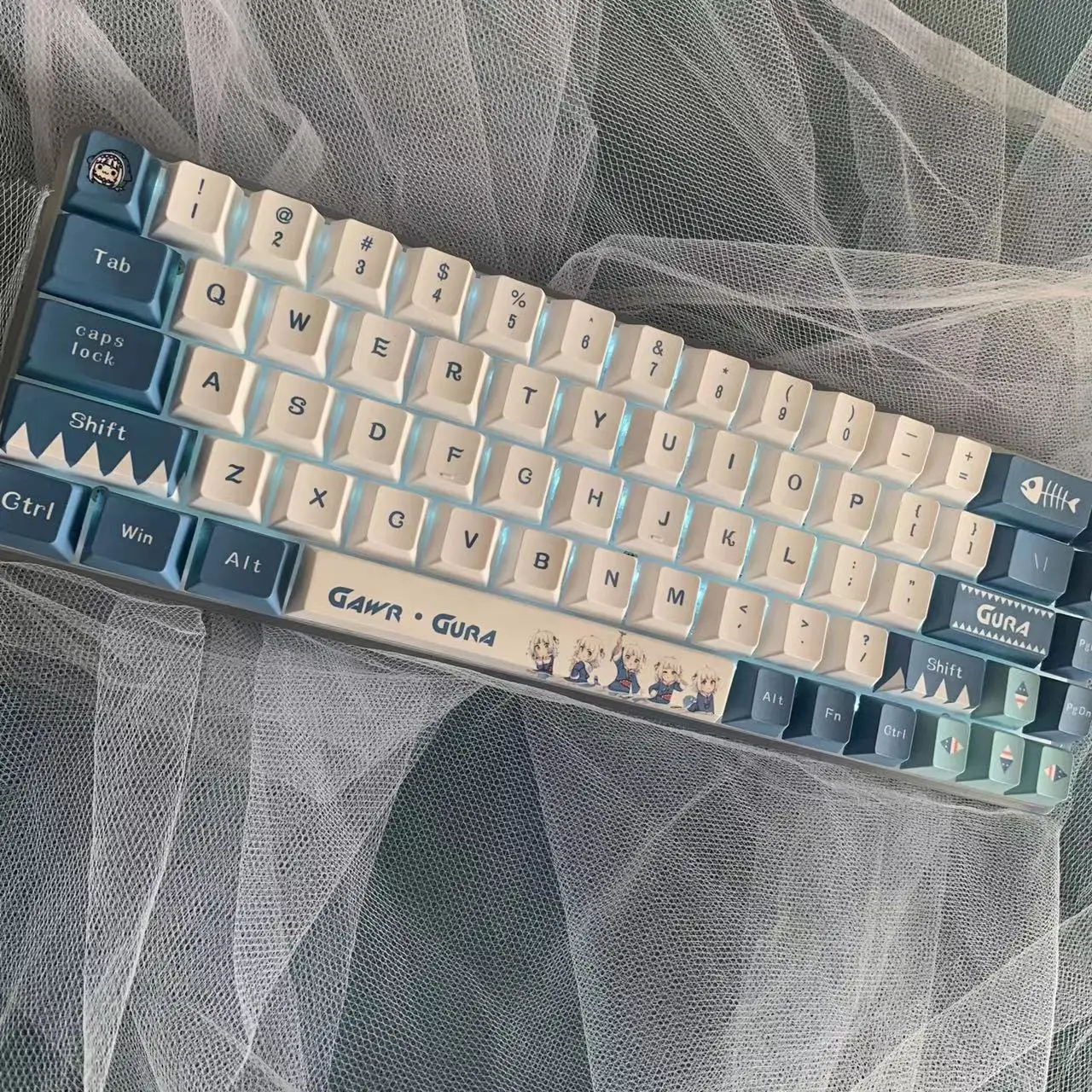 Hololive Vtuber Gawr Gura 132 Key Cover Pbt Dye Sublimação Cherry mx Cruz Eixo Chave Keycap para Teclado Mecânico Presente do Jogo - Imagem 3