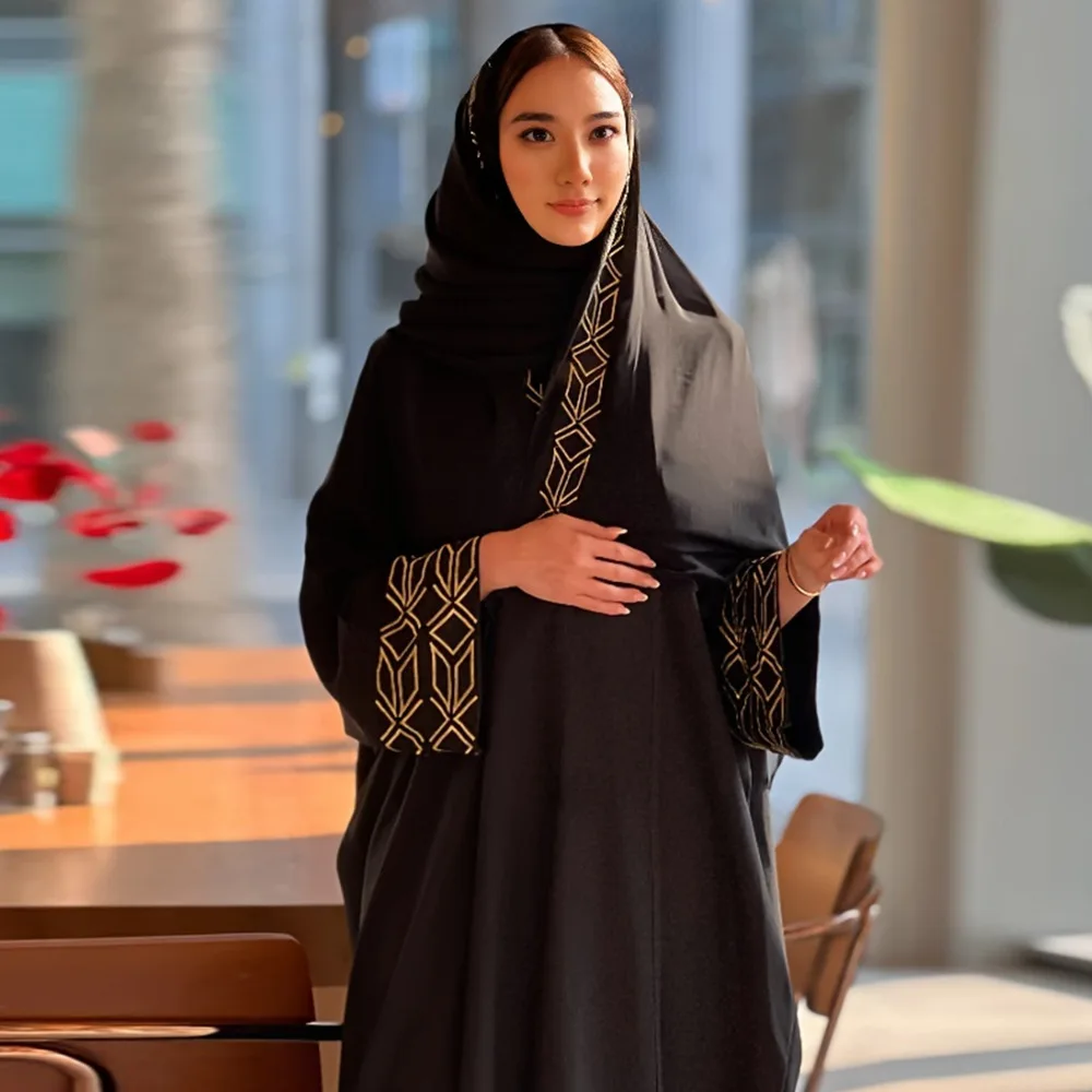 Abaya New Women's Muslim Clothing Elegant Cardigan Robe Batwing Sleeve Gold Thread Embroidered Headscarf Vestido Women Elegant