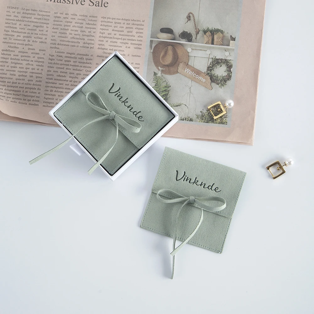 100pcs Green Microfiber Jewelry Pouches Envelope Drawstring Gift Bags Bar Mitzvah Xmas Wedding Candy Ring Earrings Packaging Bag