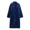 2025 Robe en flanelle pour femmes, peignoir épais et chaud en polaire avec poches, chemise de nuit longue en peluche douce pour l'hiver, vêtements de nuit