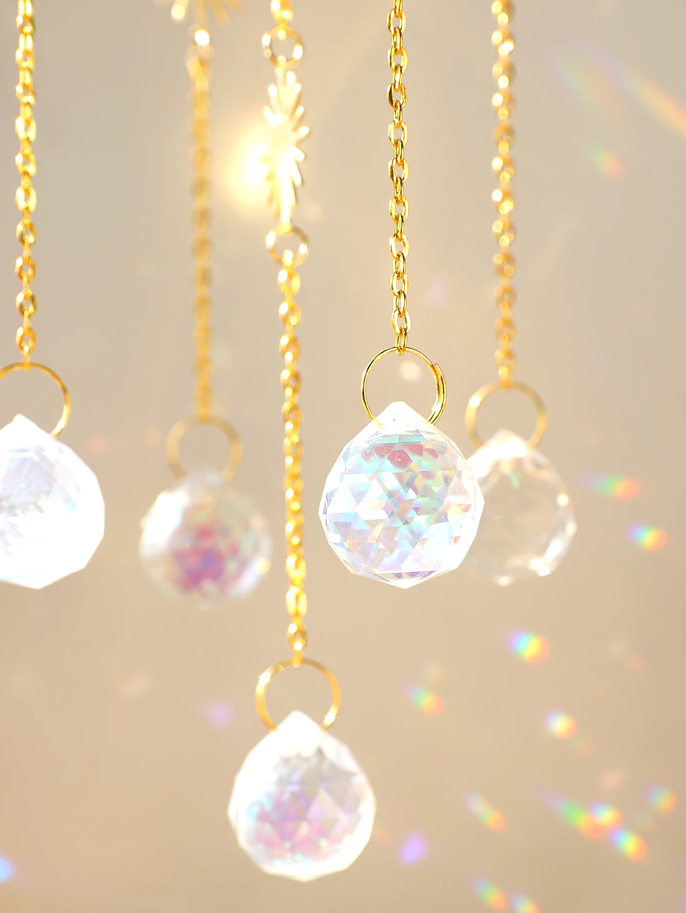 Sun Catcher Wall Hanging Crystal Wind Chime Prism Suncatcher Rainbow Maker Light Catcher Garden Decoration Car Ornaments Gift