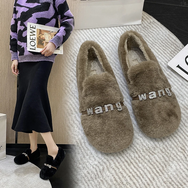 

Мокасины женские с круглым носком, модные мягкие повседневные кроссовки, лоферы, меховые Мокасины, без застежки, из флока, однотонные, большие размеры, 2023