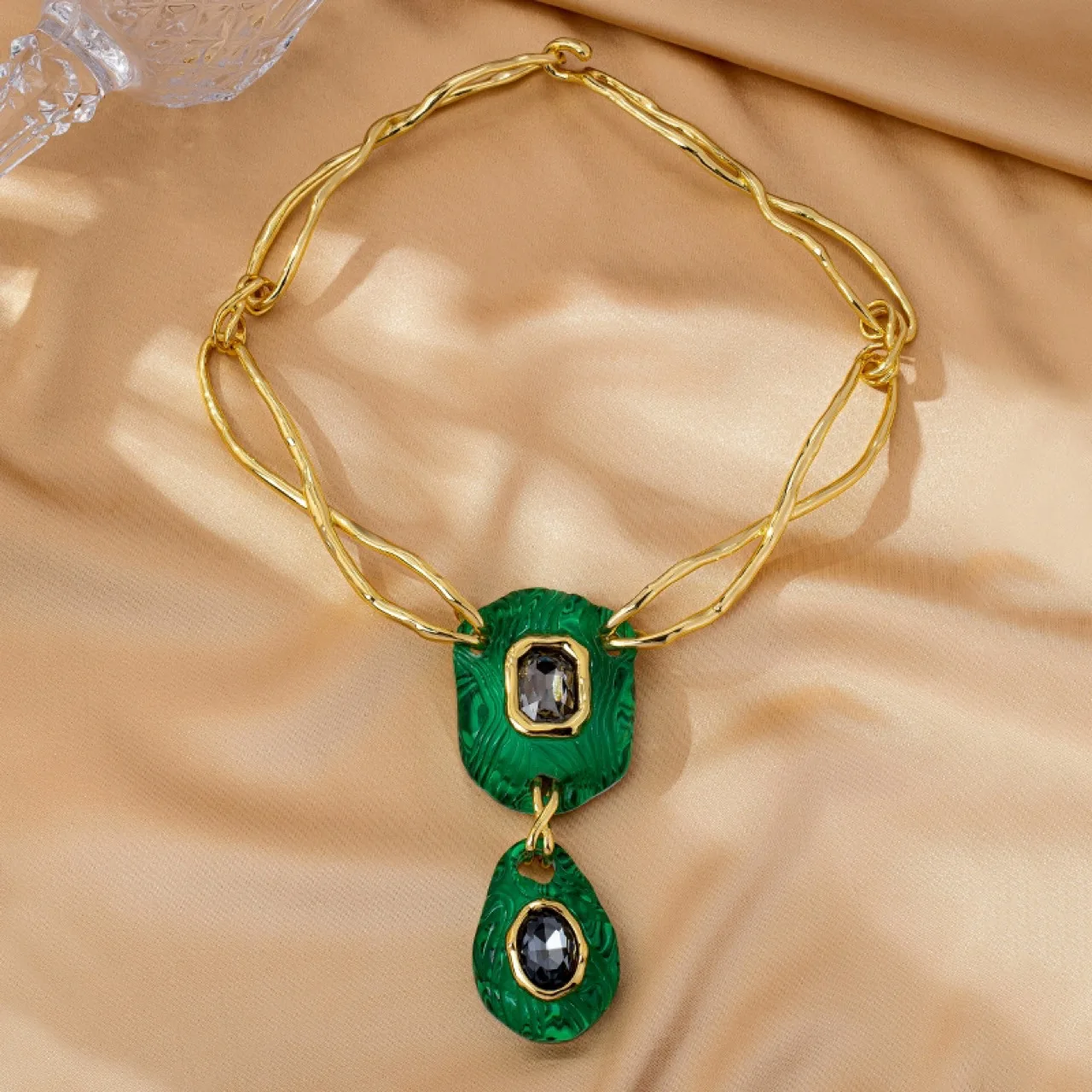 قلادة عصرية عصرية للسيدات للحفلات المسائية كبيرة ا...