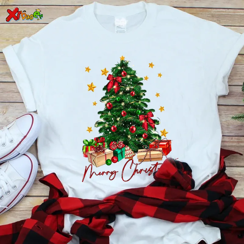 thumbnail image 1 of Ropa a juego para la familia con Feliz Navidad, camiseta para papá, mamá, hija, hijo, niño y bebé, regalo familiar de Navidad, camisa roja de manga corta, 1 of 5
