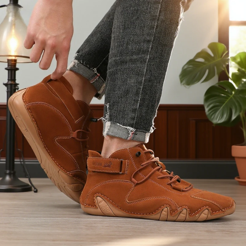 New 2025 Men's Retro Design Ankle Boots Men Outdoor Casual Leather Shoes Breathable Comfortable Summer Hot Selling Flat Sneakers