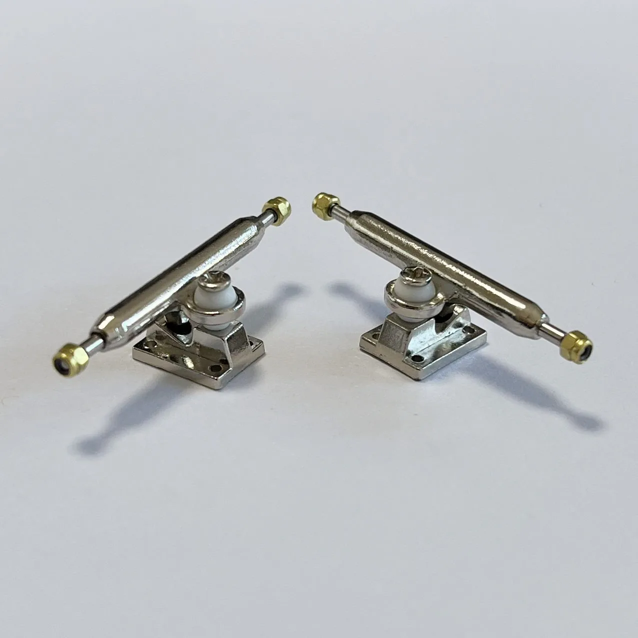 Finger Skateboard Truck 34mm 32mm Inverted Kingpin with Soft Bushing