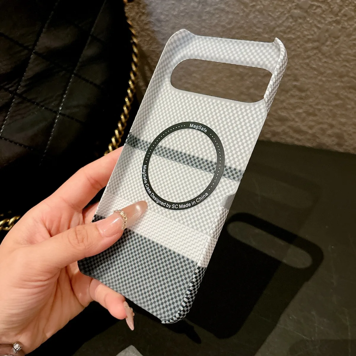 Carbon Fibre Leather Magnetic Phone Case with Magsafe Wireless Charging Protection