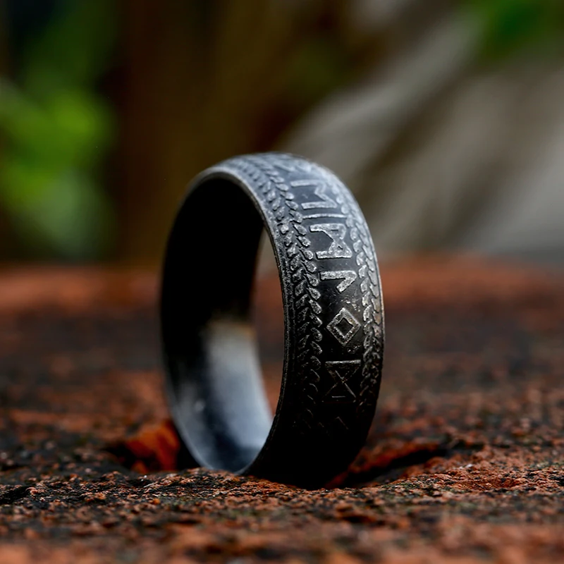 BEIER New Creative Design Viking Runes Totem Ring Pattern Nordic Retro Black Ring Odin Letter Amulet Jewelry