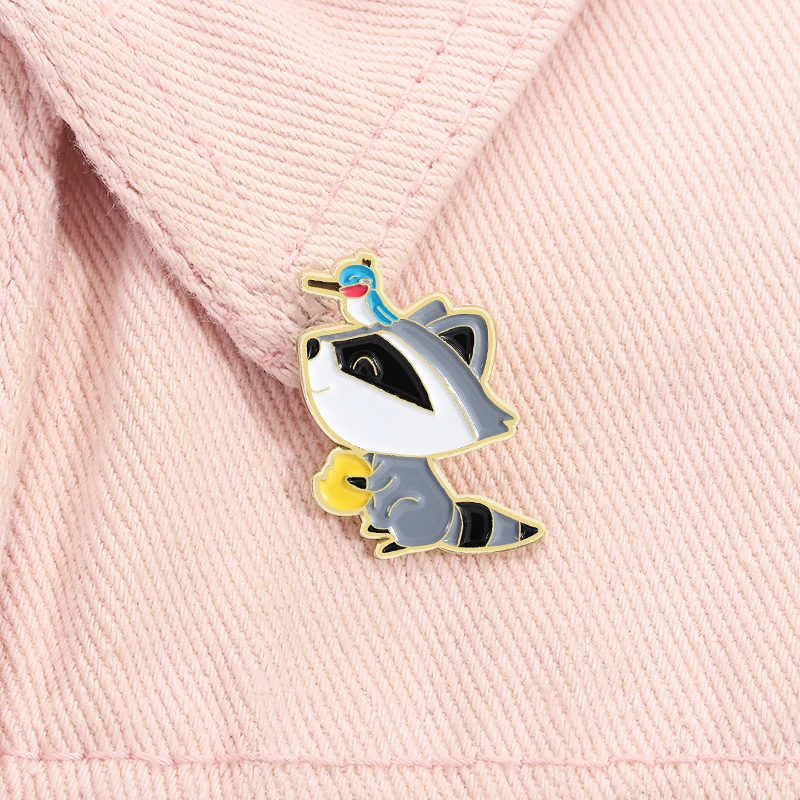 Cartoon Anime Film Charakter Waschbär & Vogel Emaille Pins Tier Broschen für Frauen Revers Rucksäcke Abzeichen Mode Schmuck Geschenke – Detail 9