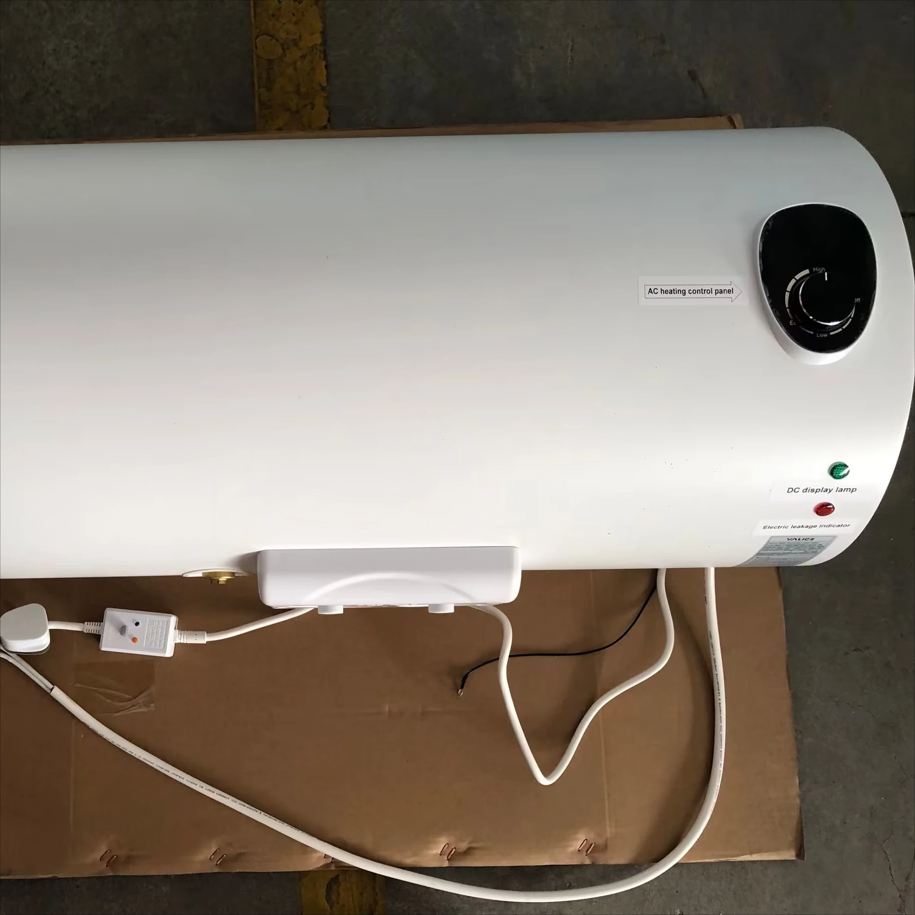 Top Horizontal Mounted 40L AC DC PV SOLAR WATER HEATER for Shower Bathroom