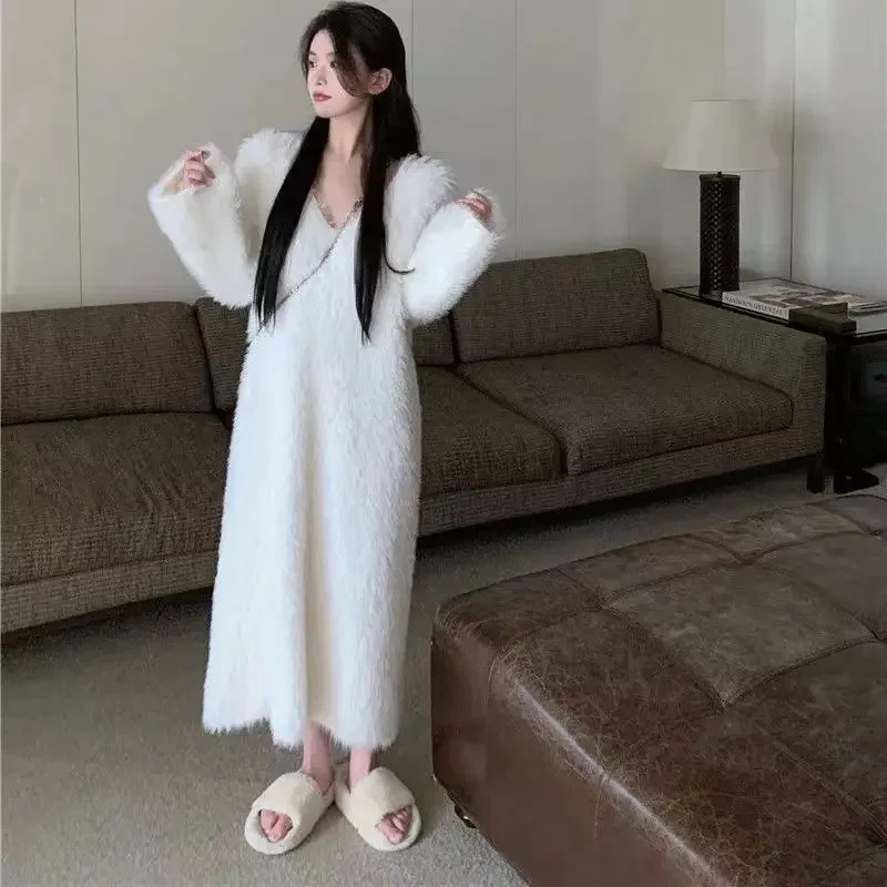 

Новинка Зима 2023, женские свободные вязаные платья из меха норки, теплые длинные платья, женские Модные Повседневные вязаные платья с V-образным вырезом