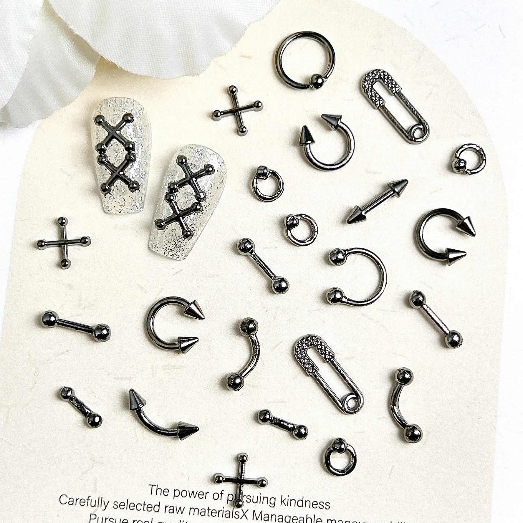 30PCS Klassische Retro Runde Ball Pfeil Gebogene Niet Nagel Charms 3D Tricolors Pin Kreuz Nail art Decoraions DIY Punk stil Nägel – Detail 1