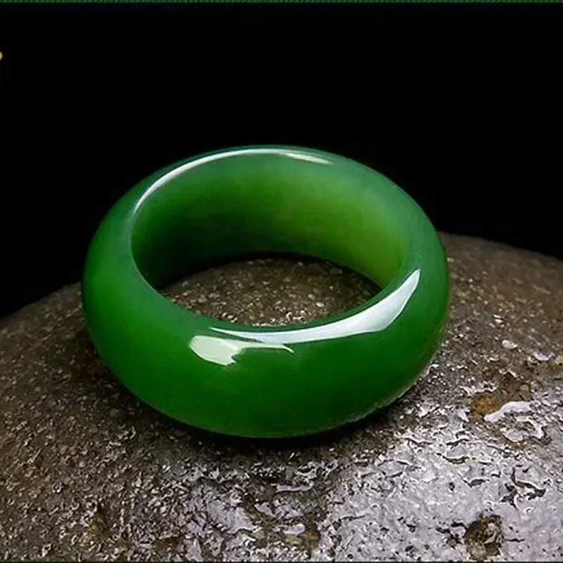 Natural Green Hetian Jade Ring Chinese Jasper Amulet Fashion Charm