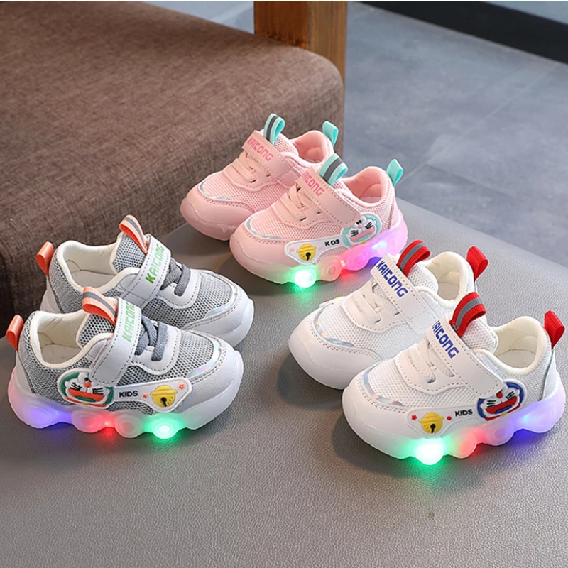 Kid Shoes Children Sports Shoes 2023 Spring/Summer New Boys/Girls LED Light Casual Shoes Soft Sole Small White Shoes Zapatillas