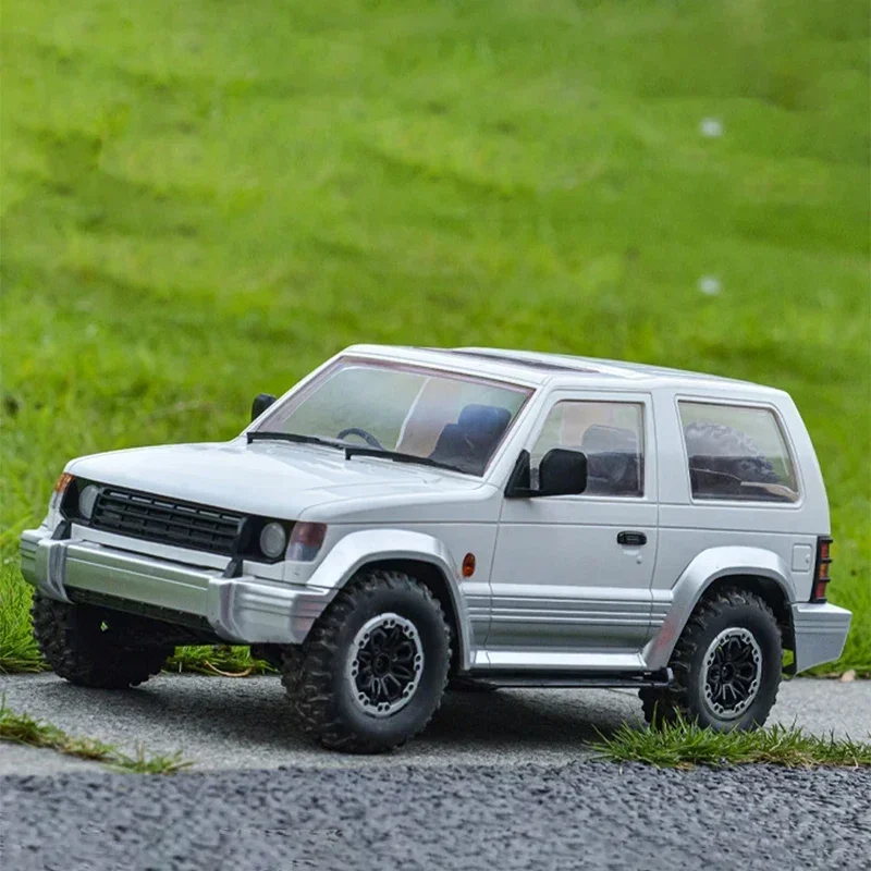 New LD1297 RC Remote Controlled Car With Lighting Variable Speed Car Four Wheel Drive Drift Racing Simulation Model Toy Boy Gift 3