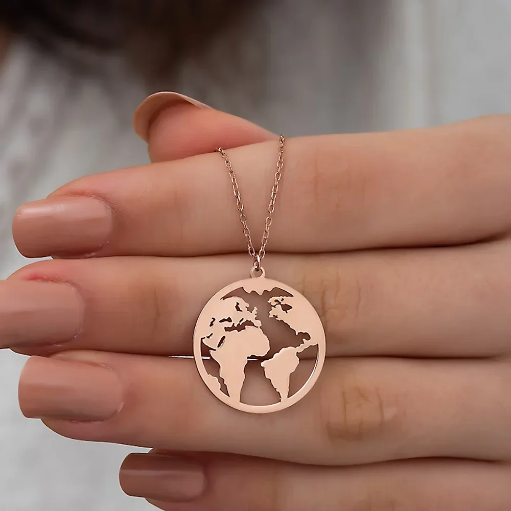 Collana con mappa del mondo: ciondolo a forma di globo in