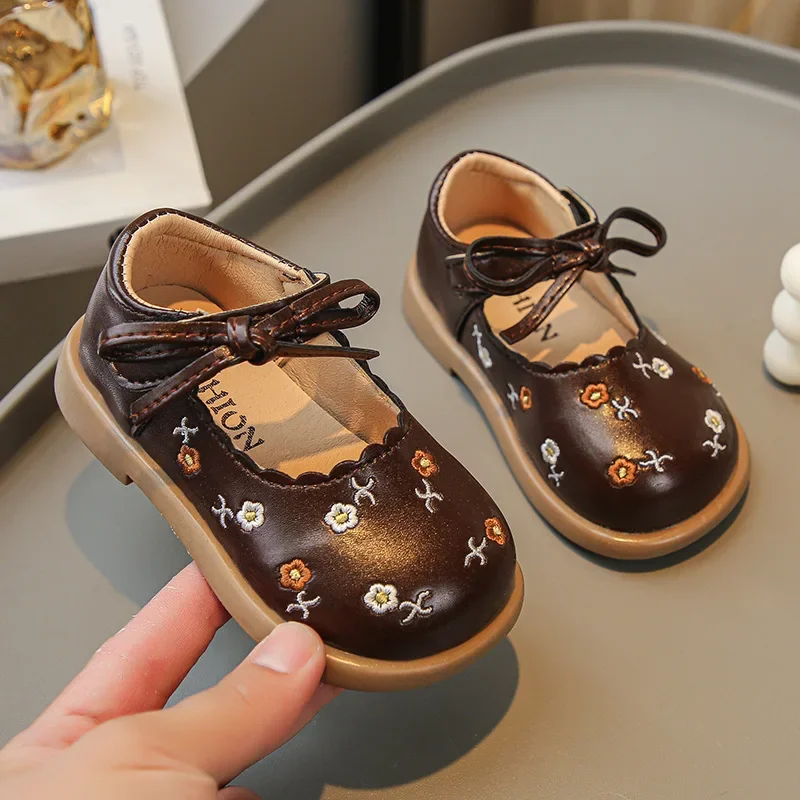 Mary jane shoes girls shoes vintage floral low heel