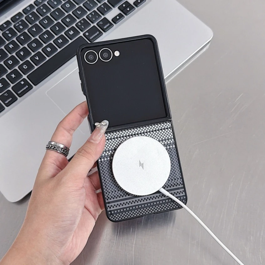 Woven Texture Color Block Magnetic Wireless Charging Case