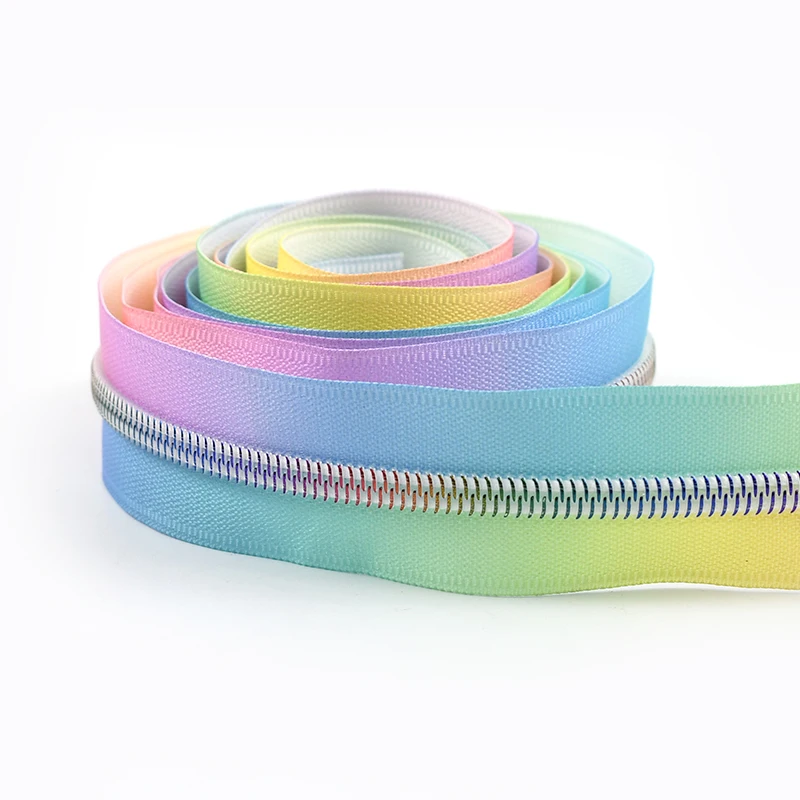CR210226-SkyColorW