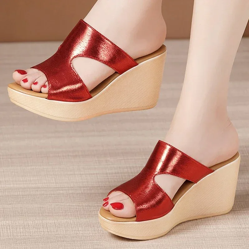 

Шлепанцы Comemore женские на высоком каблуке, Повседневные Удобные сандалии, пляжные тапочки, сланцы, танкетка, для улицы, лето 2024