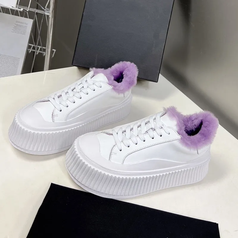 

Winter New Luxury Wool Thick Sole Casual Sneakers Women's Leather Round Head Lace up Flat Bottom Biscuit Shoes loafers