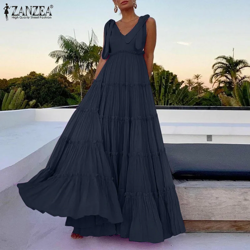 A relaxed and stylish maxi dress, perfect for a vintage-inspired, casual summer look. 