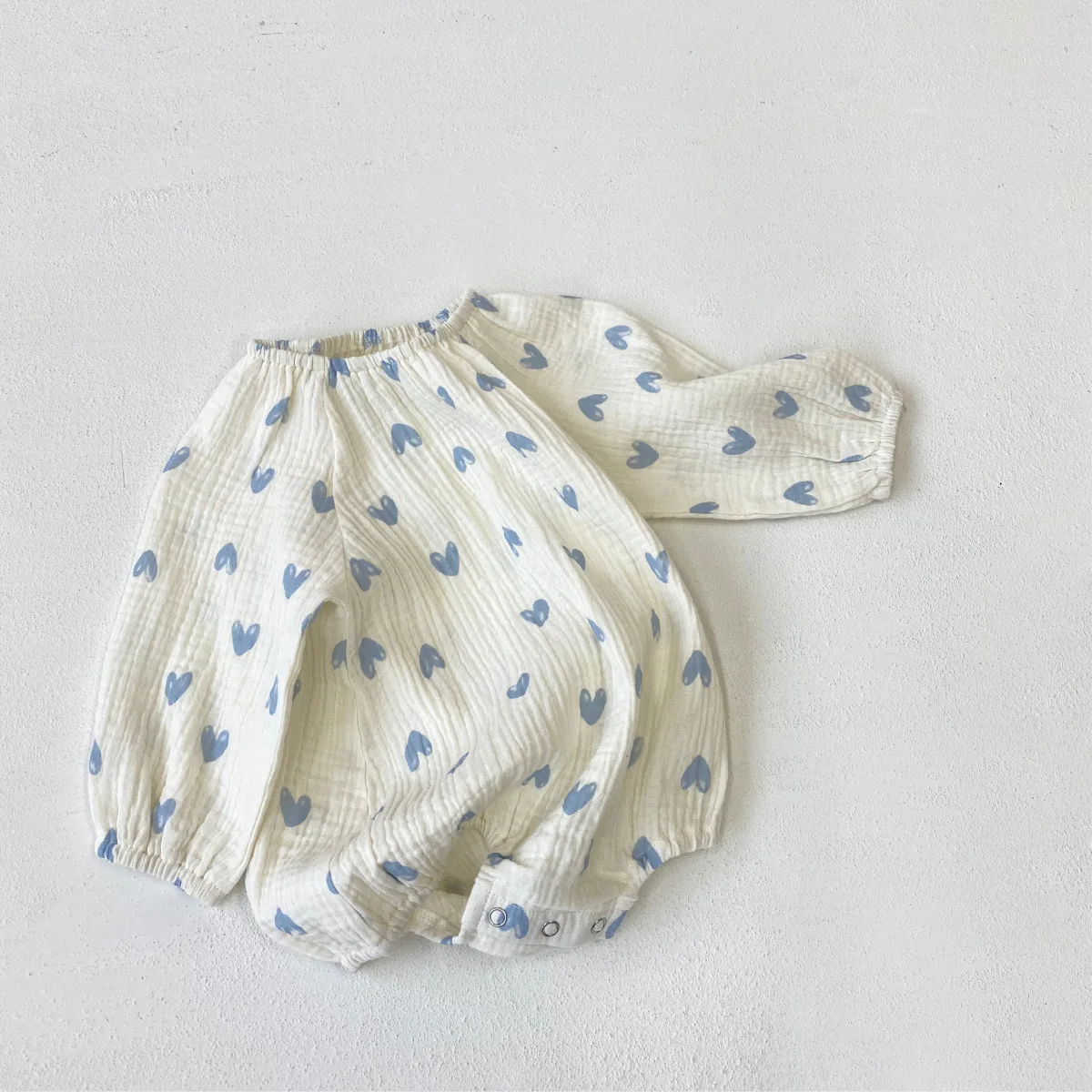 2025 Summer New Baby Girl Blue Heart Print Bodysuit Newborn Cotton Long Sleeve Jumpsuit For Infant Girl Clothes 0-24M 2 2025 Summer New Baby Girl Blue Heart Print Bodysuit Newborn Cotton Long Sleeve Jumpsuit For Infant Girl Clothes 0-24M - Image 2