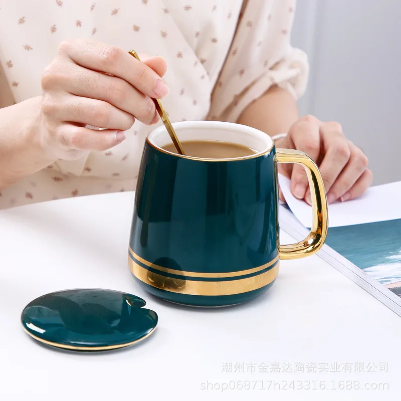 

European Style Mug Ceramic Scoop with Lid Water Cup Office Tea Making Simple Logo Printing Gift Box Mug