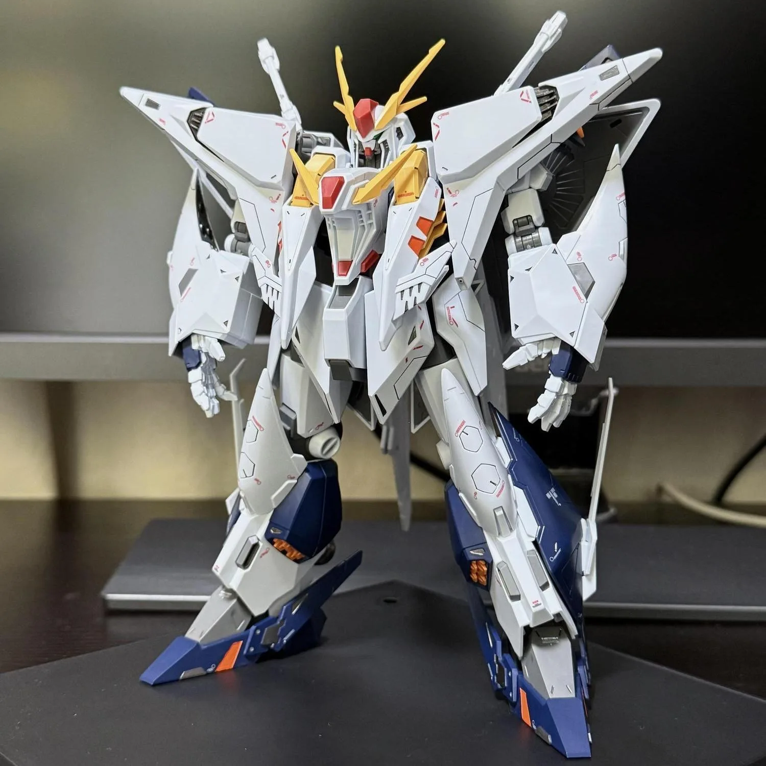 在庫 JUJIANG RX-105 XI HG 1/144 アセンブリモデルキットおもちゃ