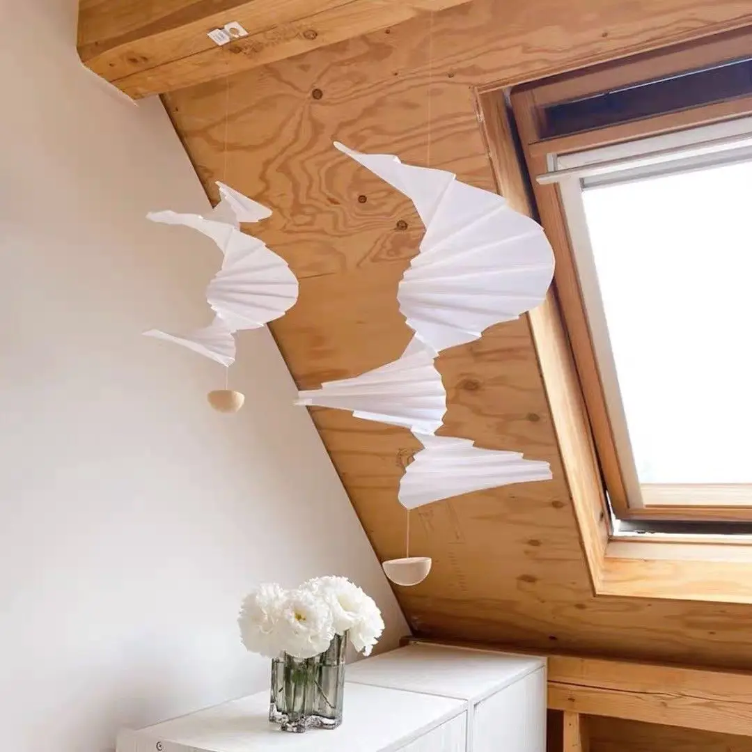 Nordic Balcony Airborne Decorative Wind Chimes 3D Aerodync Ceiling Hanging Silent Room Decorative Bedroom Roof Suspension