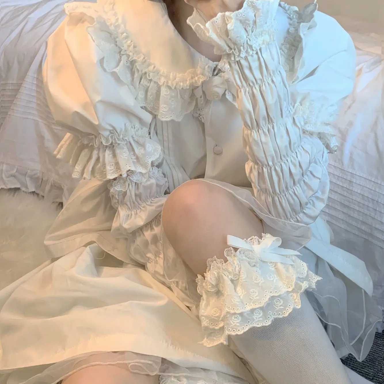 Lolita Blouses Women Gothic Lace Ruffles Rose Peter Pan Collar Removable Long Sleeve