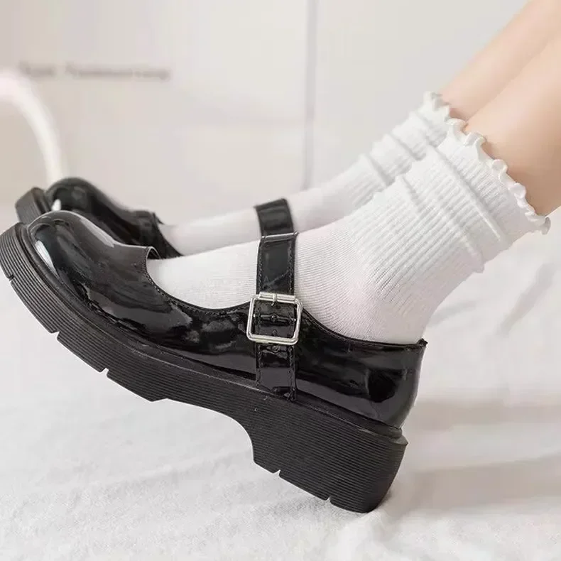 Description Picture 4 of itemHarajuku Ruffle Socks Women Girls Sweet Cotton Middle Tube Black White Socks Jk Lolita Soft Breathable Ankle Loose Short Sock