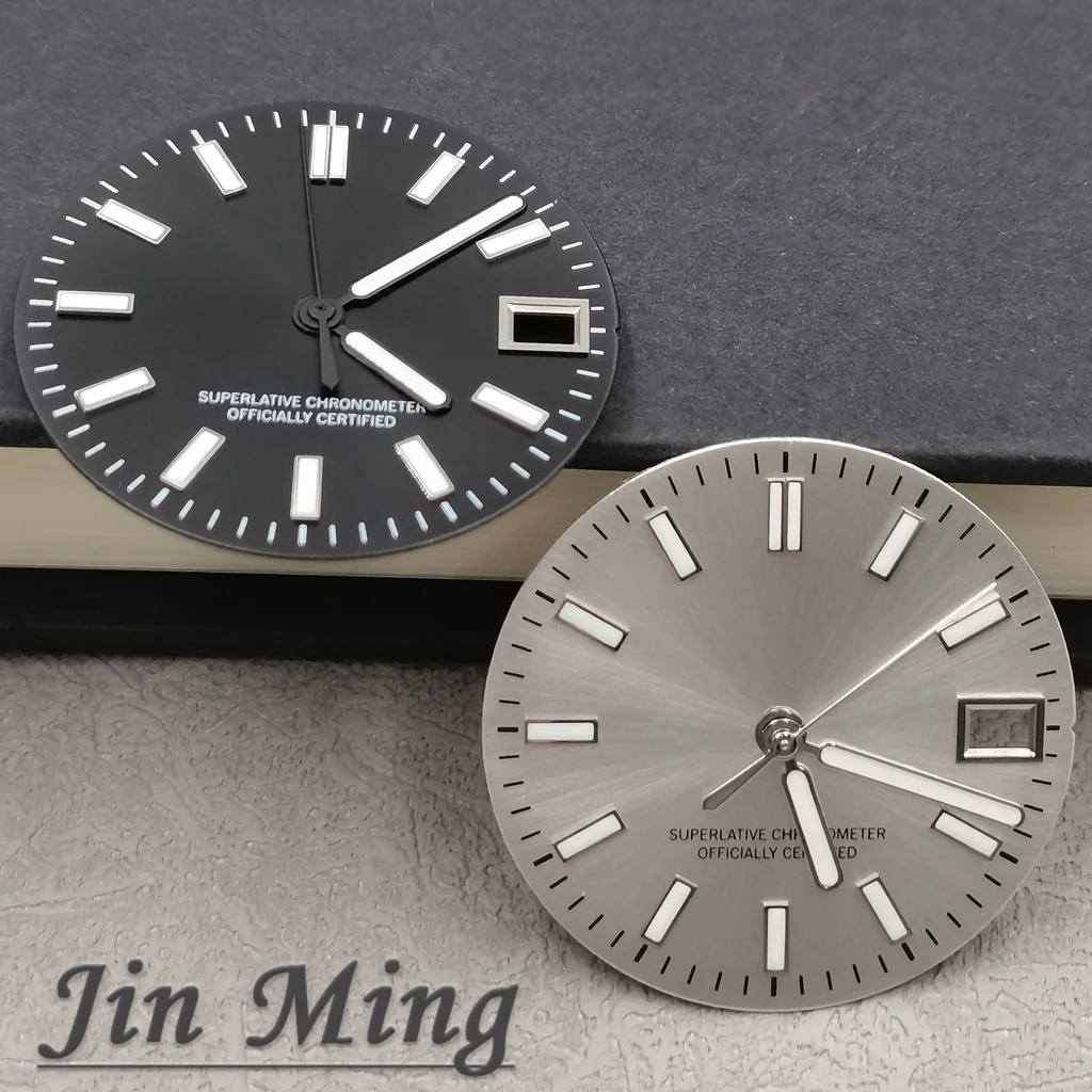 High Quality Silver Multi-Colored Luminous Date Window Aseptic Dial