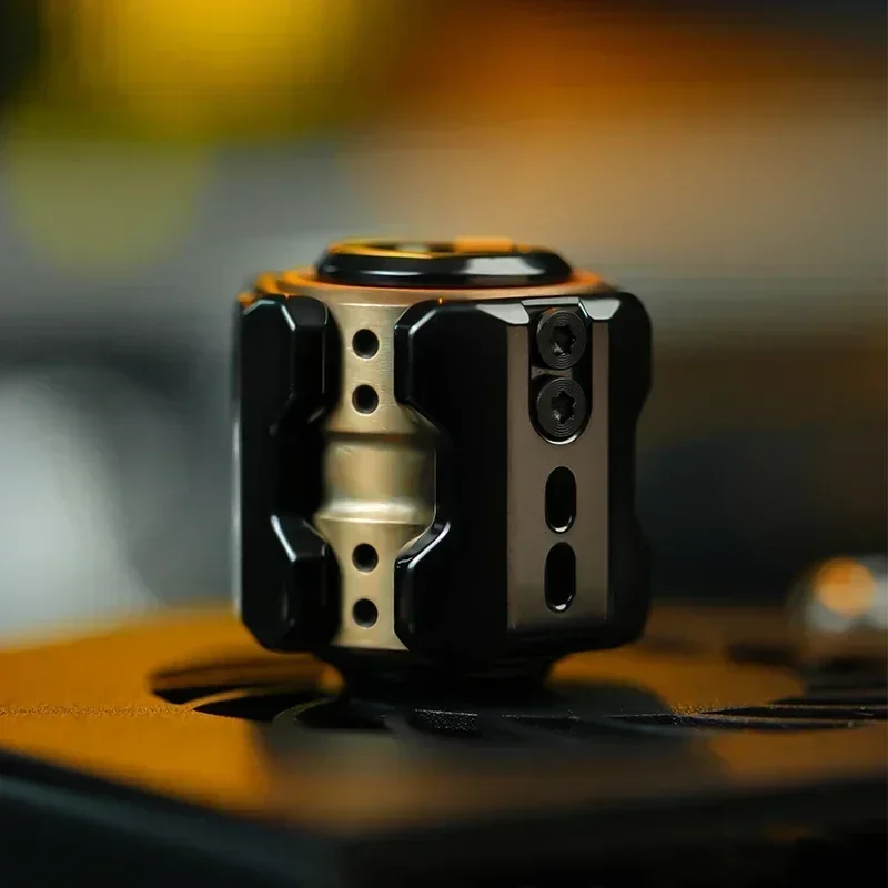 Muyi edcガンボルトプッシュエッグスライダーフィジェット、チタン合金