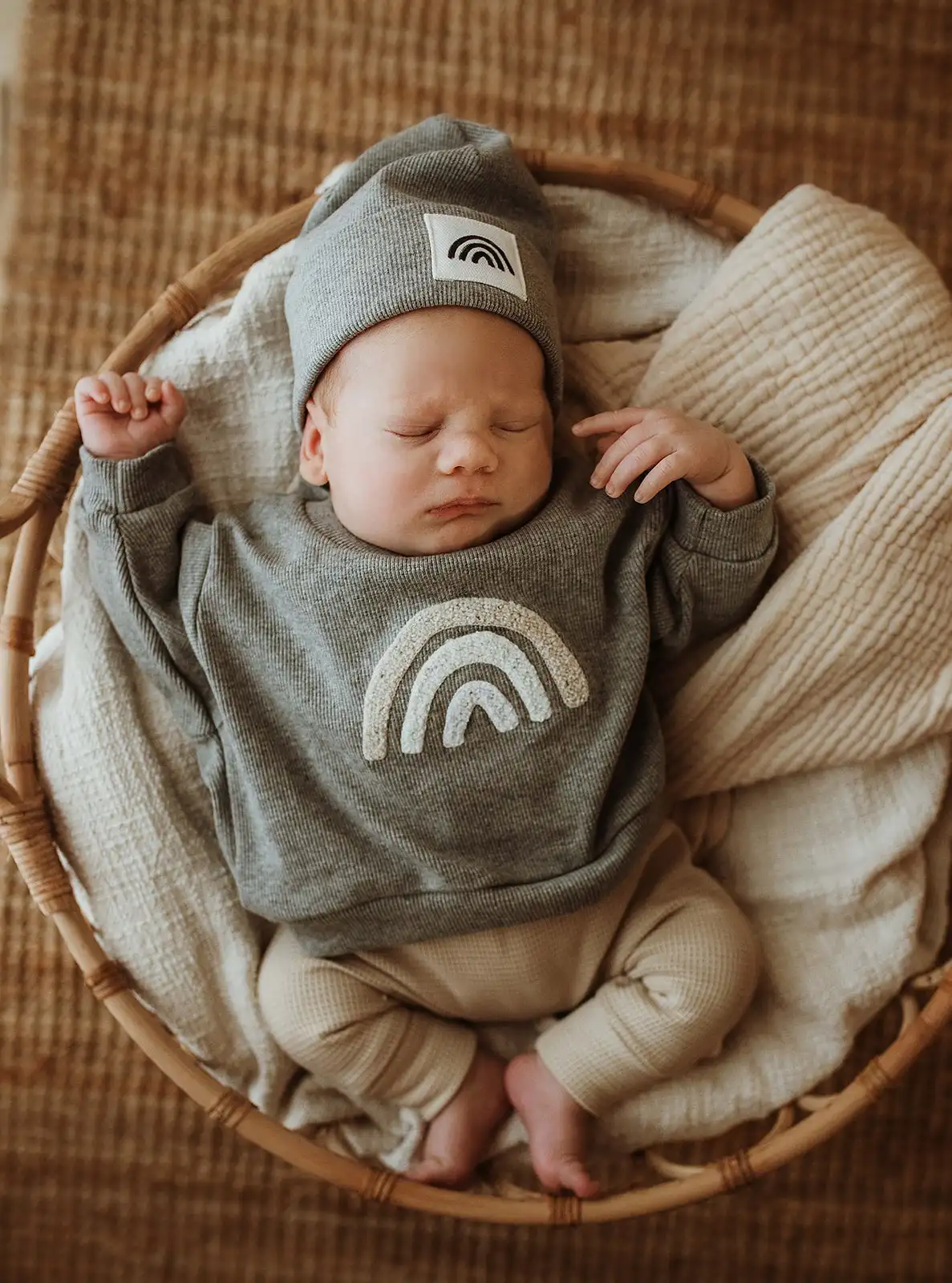 Slide image 008e2865767d46d48735432aa995d124