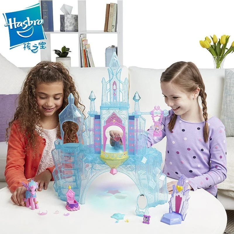 Toy☆Castle  SALE♡♡部屋 Amazon.com: Royale High Castle Campus Playset - (2